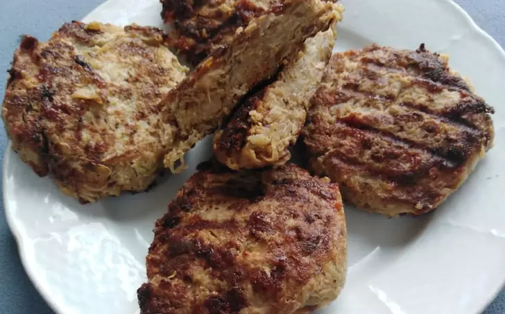 Grilled meat patties with grilled marks