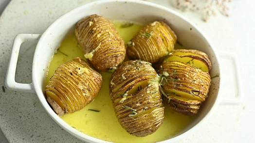 Baked hasselback potatoes