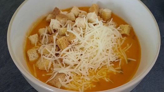 Tomato soup with toppings